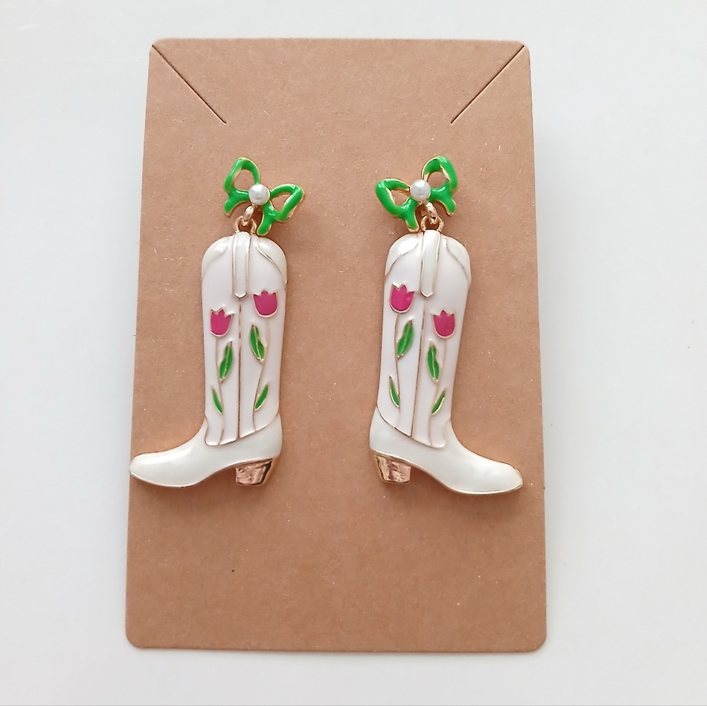 Fashion Jewelry White and Green Boot Earrings